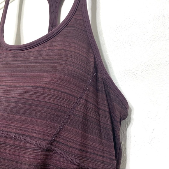 Athleta Swift Reach & Restore Tank Top Purple Scoop Neck Shelf Bra size Medium - Picture 4 of 9